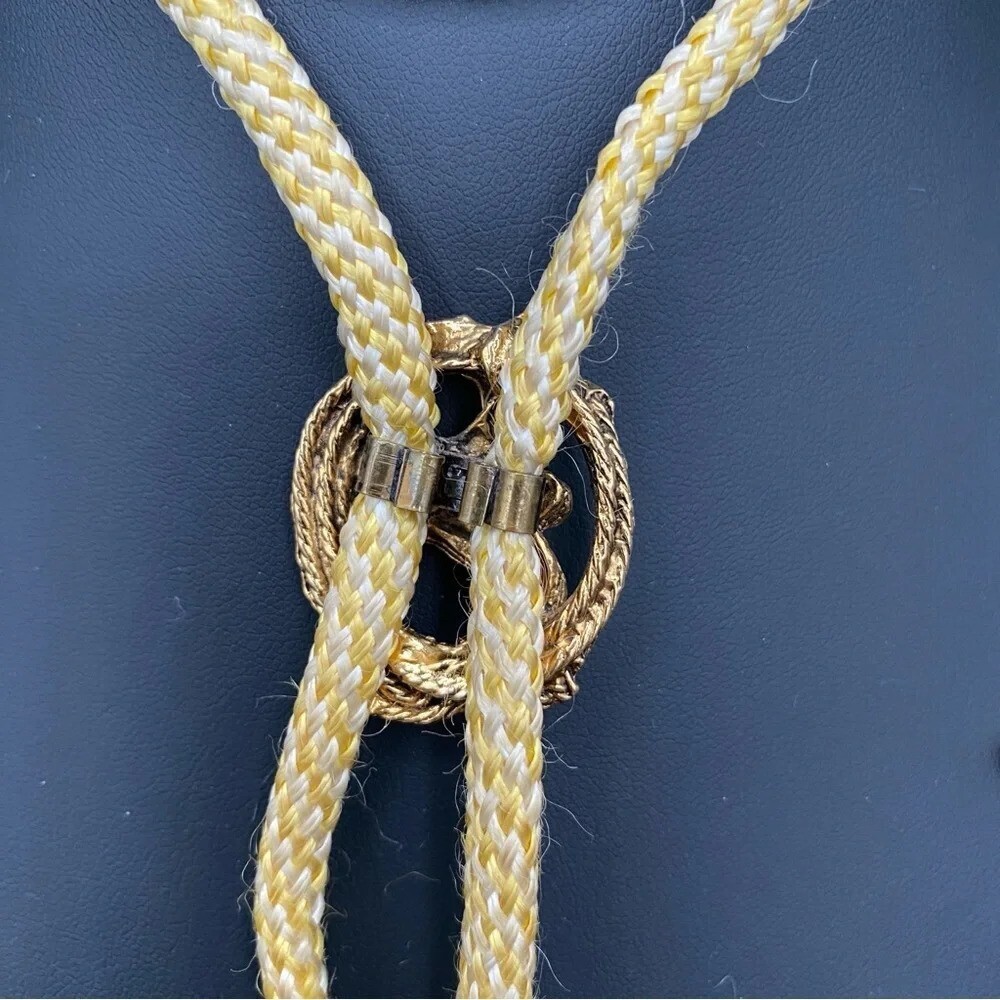 Bolo Tie Cowboy Riding Bronco - Vintage Western Wear - Picture 8 of 10